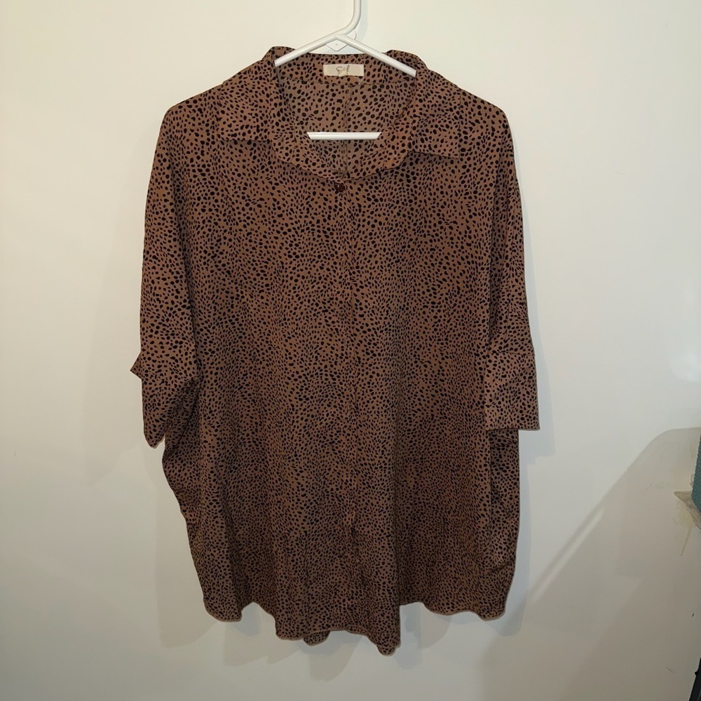 Easel Brown Relaxed 1/2 Sleeve Notched Collar Top - Picture 2 of 8